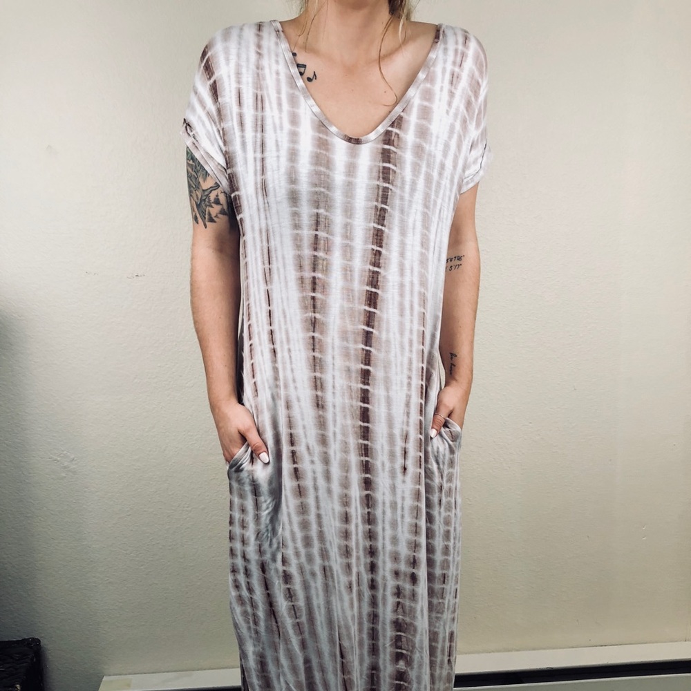 Tie-dye maxi dress.